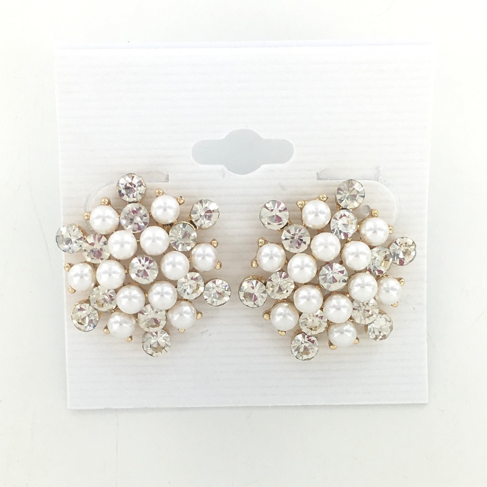 Pearl & Crystal Snowflake Cluster Earrings
